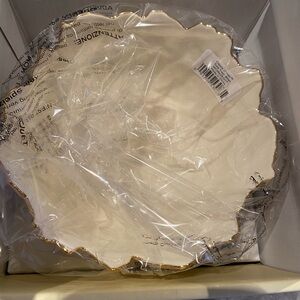 Lenox 6” Tulip Treat bowl. Brand new never removed from box. Original owner.